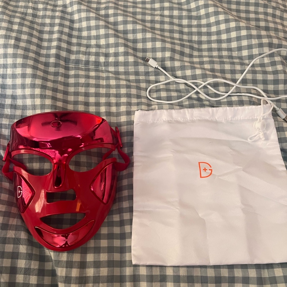 Dr. Dennis Gross red light mask